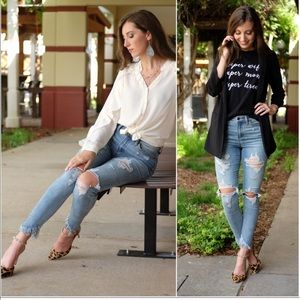 Jeans - High waist distressed skinny jeans Jeans - High waist distressed skinny jeans